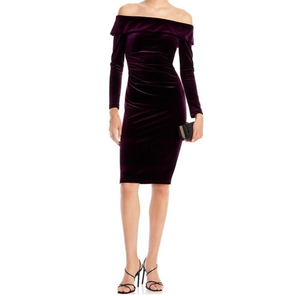 NWT Aqua Women’s Off The Shoulder Velvet Dress In Maroon Size 4